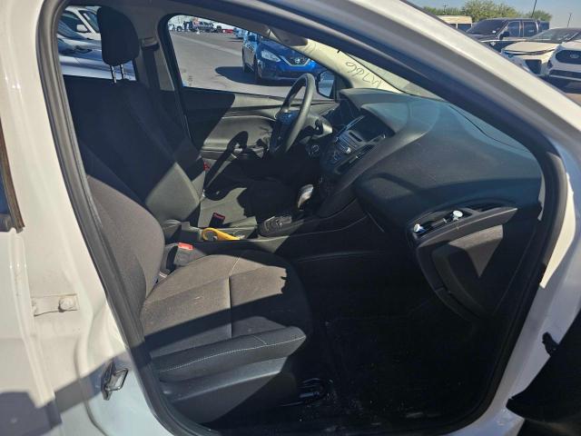 Снимка 5 от търг – 2016 FORD FOCUS S с VIN 1FADP3E28GL339385
