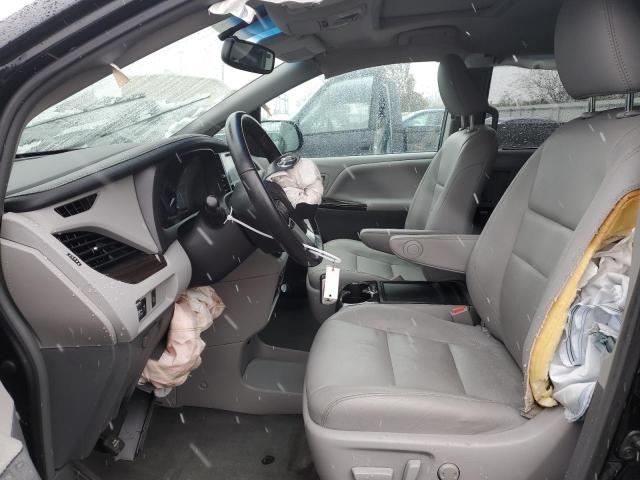 Photo 7 from auction – 2017 TOYOTA SIENNA XLE with VIN 5TDDZ3DC2HS181060