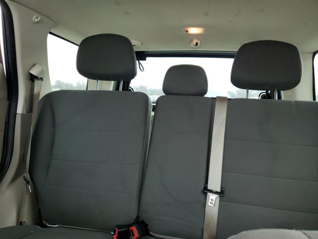 Photo 10 from auction – 2011 FORD ESCAPE XLS with VIN 1FMCU0C74BKA28591