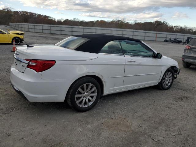 Photo 3 from auction – 2013 CHRYSLER 200 TOURIN with VIN 1C3BCBEG8DN635546