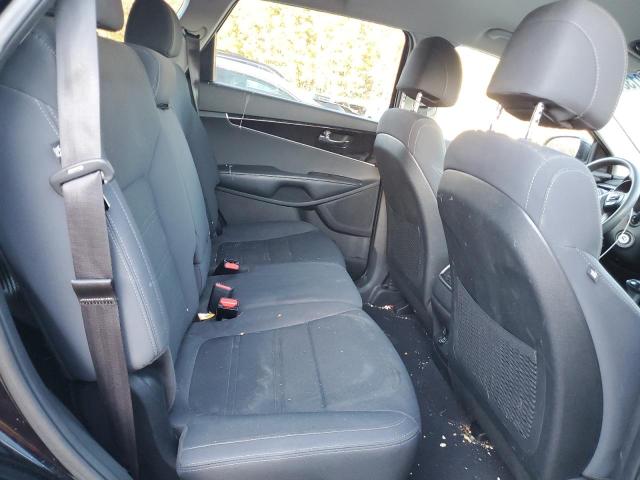 Photo 11 from auction – 2017 KIA SORENTO with VIN 5XYPGDA5XHG328771