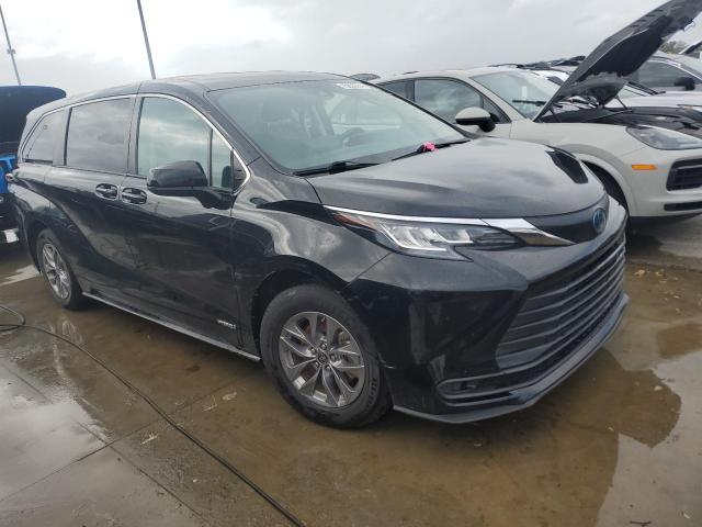 Photo 4 from auction – 2021 TOYOTA SIENNA LE with VIN 5TDKRKEC9MS047141