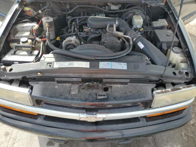 Photo 12 from auction – 2002 CHEVROLET BLAZER with VIN 1GNCS18W52K111907