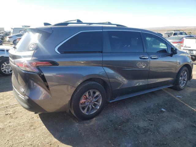 Photo 3 from auction – 2021 TOYOTA SIENNA XLE with VIN 5TDJRKEC4MS020439