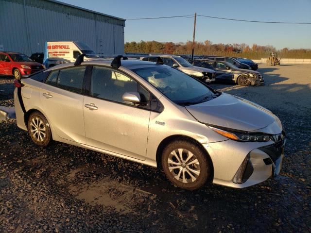 Photo 4 from auction – 2020 TOYOTA PRIUS PRIM with VIN JTDKARFP5L3138201