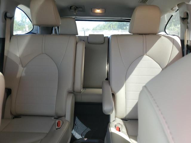 Photo 10 from auction – 2022 TOYOTA HIGHLANDER with VIN 5TDGZRAH1NS559655