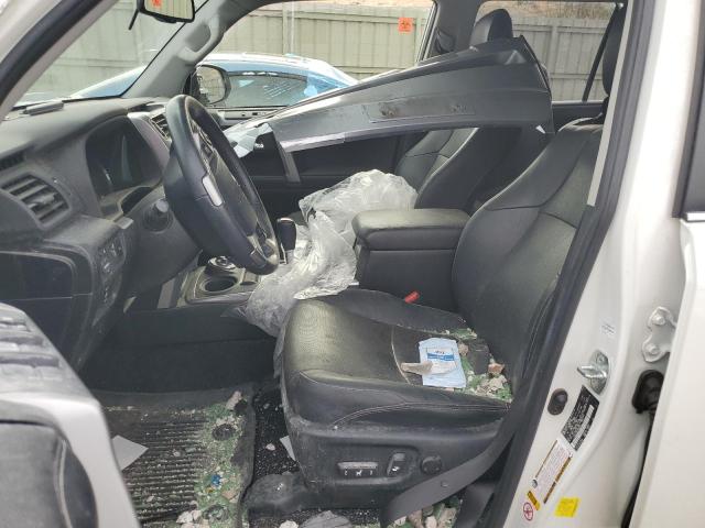 Photo 7 from auction – 2018 TOYOTA 4RUNNER SR with VIN JTEBU5JR2J5543258