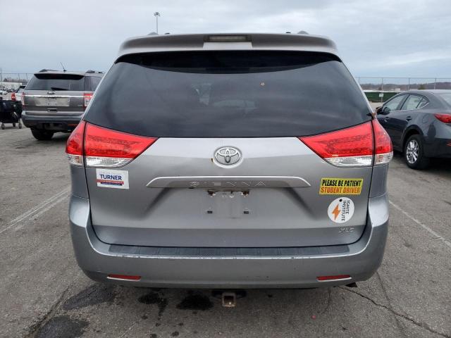 Photo 6 from auction – 2011 TOYOTA SIENNA XLE with VIN 5TDYK3DC6BS099314