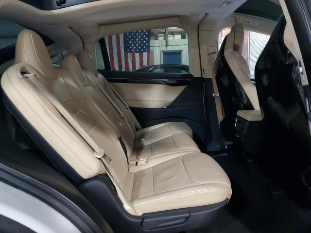 Photo 11 from auction – 2016 TESLA MODEL X with VIN 5YJXCDE28GF026204