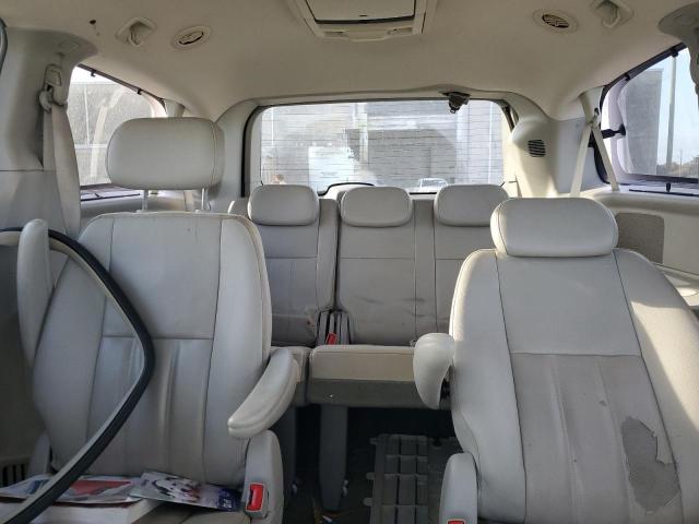 Photo 10 from auction – 2010 CHRYSLER TOWN & COU with VIN 2A4RR5D17AR120845