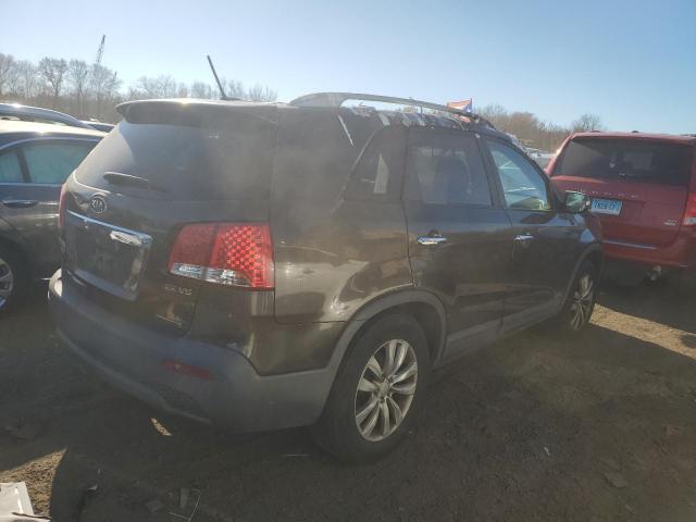 Photo 3 from auction – 2011 KIA SORENTO EX with VIN 5XYKUDA21BG141015