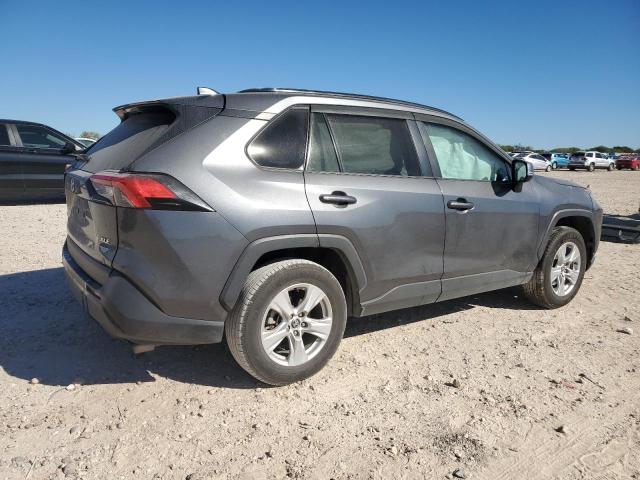 Photo 3 from auction – 2021 TOYOTA RAV4 XLE with VIN 2T3W1RFV3MC113832