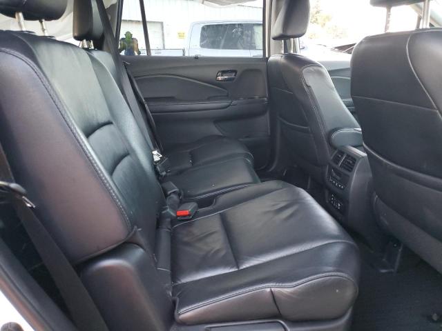 Photo 11 from auction – 2018 HONDA PILOT TOUR with VIN 5FNYF6H90JB017567