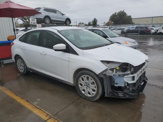 Photo 3 from auction – 2012 FORD FOCUS SE with VIN 1FAHP3F29CL217385