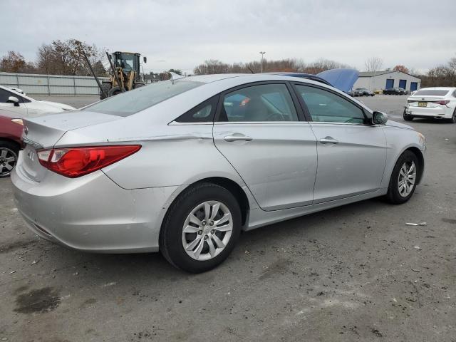 Photo 3 from auction – 2011 HYUNDAI SONATA GLS with VIN 5NPEB4AC6BH283705