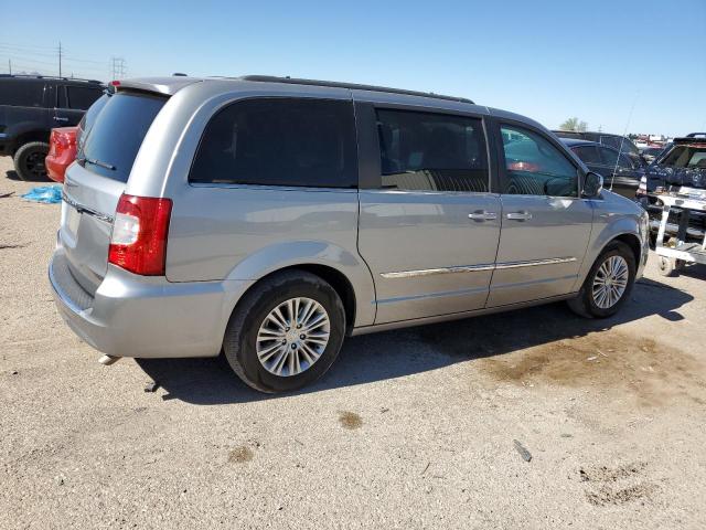 Photo 3 from auction – 2015 CHRYSLER TOWN & COU with VIN 2C4RC1CG5FR601609