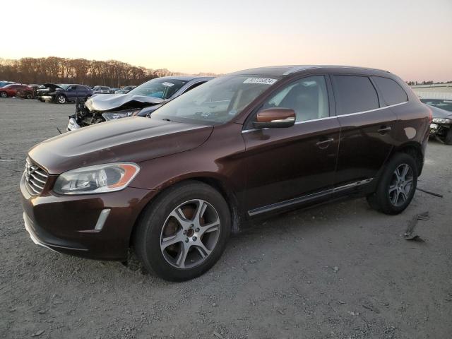 VOLVO XC60 T6 PR 2015 with VIN YV4902RC8F2580110 - Photo from auction