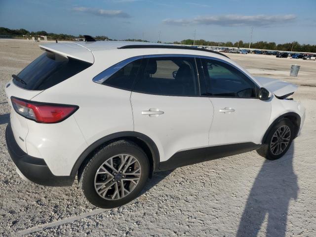 Photo 3 from auction – 2020 FORD ESCAPE SEL with VIN 1FMCU0H65LUA94458