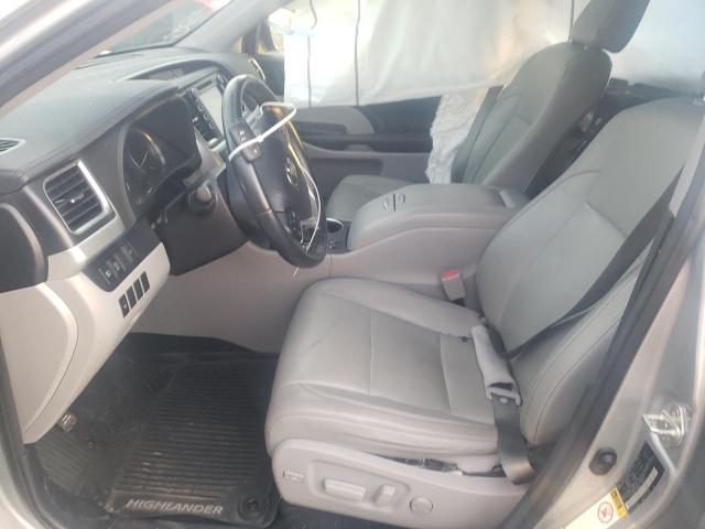 Photo 7 from auction – 2018 TOYOTA HIGHLANDER with VIN 5TDJZRFH9JS540845