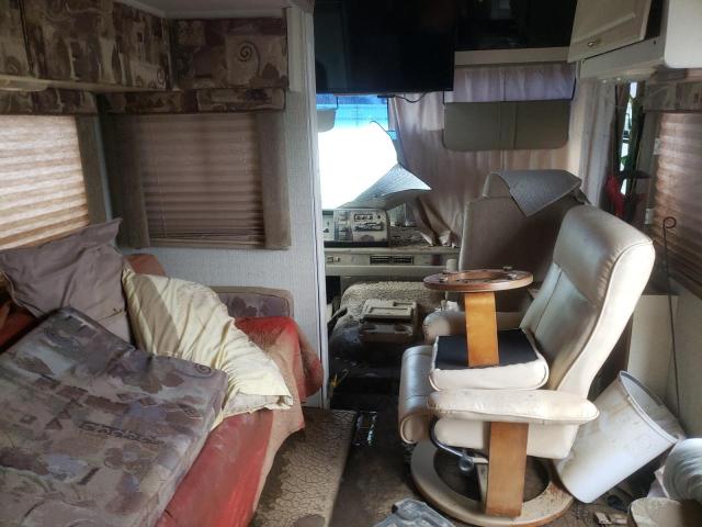 Photo 5 from auction – 1997 WINNEBAGO HC with VIN 1GBLP37J9V3308593