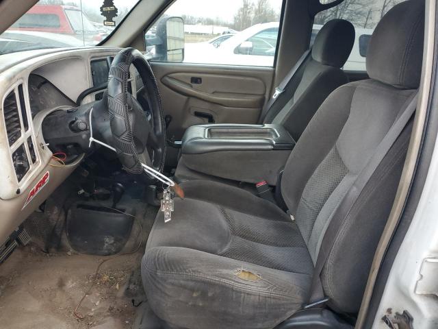 Photo 7 from auction – 2004 CHEVROLET SILVERADO with VIN 1GCJK33104F120422