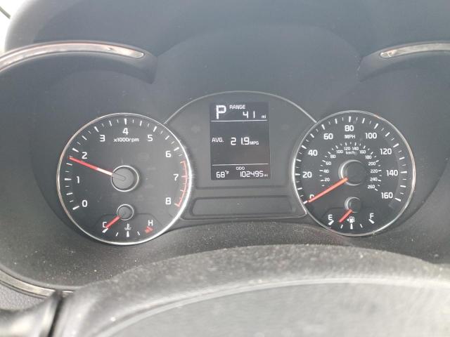 Photo 9 from auction – 2017 KIA FORTE LX with VIN 3KPFK4A77HE096400