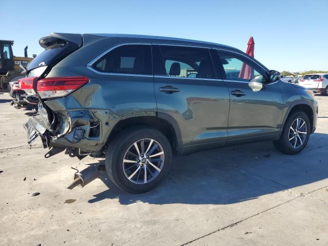 Photo 3 from auction – 2017 TOYOTA HIGHLANDER with VIN 5TDKZRFH2HS208017