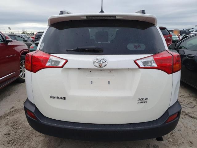 Photo 6 from auction – 2015 TOYOTA RAV4 XLE with VIN JTMRFREV9FJ019082