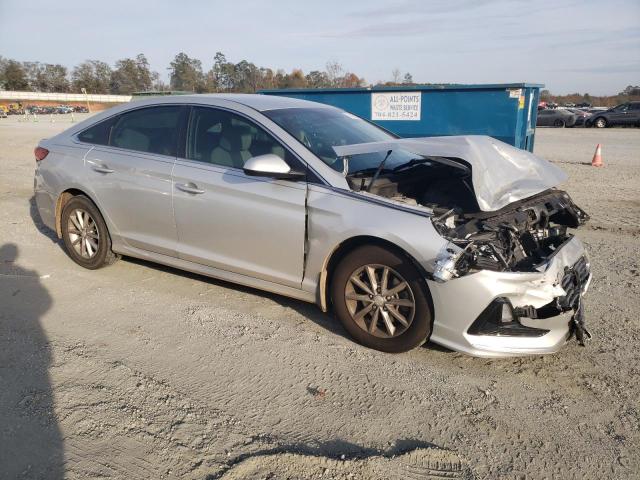 Photo 4 from auction – 2019 HYUNDAI SONATA SE with VIN 5NPE24AF8KH760922
