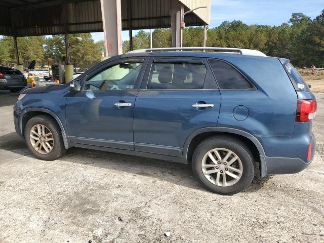 Photo 2 from auction – 2015 KIA SORENTO LX with VIN 5XYKT4A71FG588495