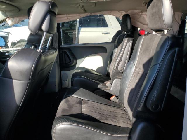 Photo 11 from auction – 2014 CHRYSLER TOWN & COU with VIN 2C4RC1CG1ER454378
