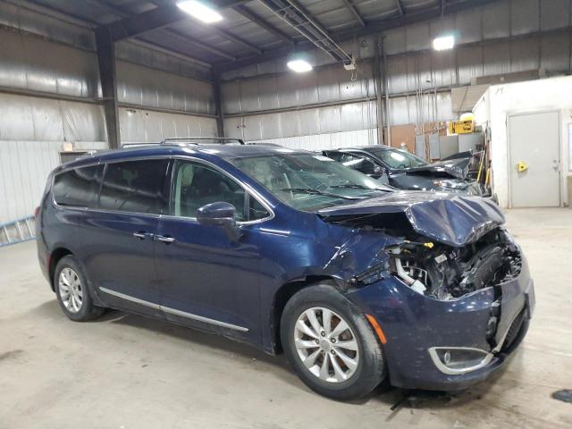 Photo 4 from auction – 2018 CHRYSLER PACIFICA T with VIN 2C4RC1BG3JR280728