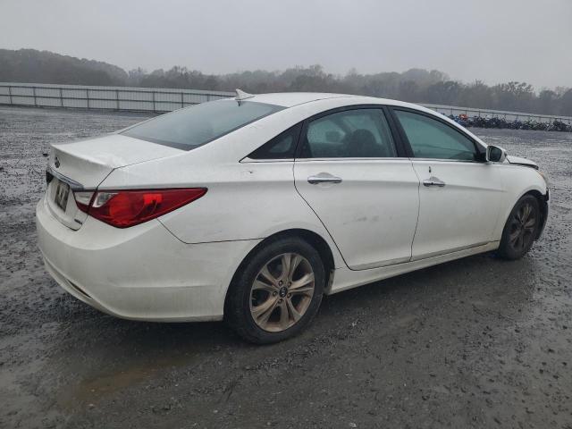 Photo 3 from auction – 2011 HYUNDAI SONATA SE with VIN 5NPEC4AC1BH065359