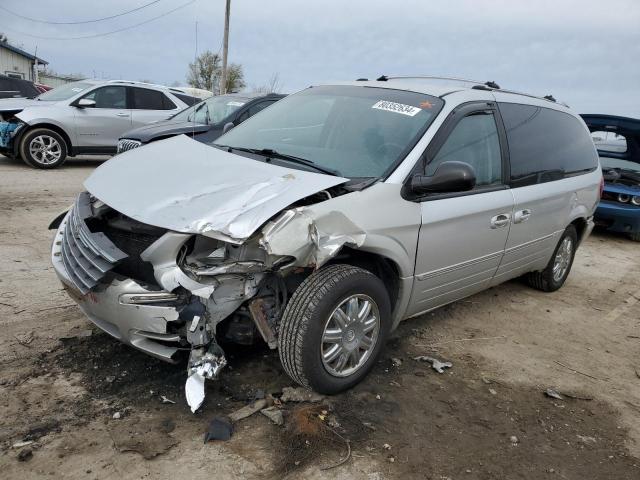 CHRYSLER TOWN & COU 2005 with VIN 2C8GP64L75R376255 - Photo from auction