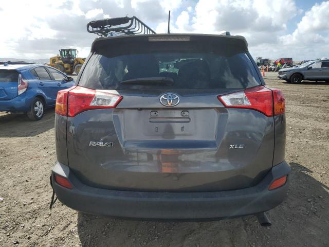 Photo 6 from auction – 2015 TOYOTA RAV4 XLE with VIN JTMWFREV4FJ044734