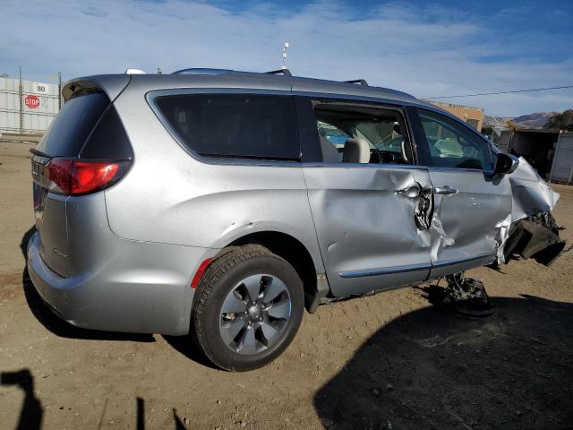 Photo 3 from auction – 2017 CHRYSLER PACIFICA L with VIN 2C4RC1J76HR500682