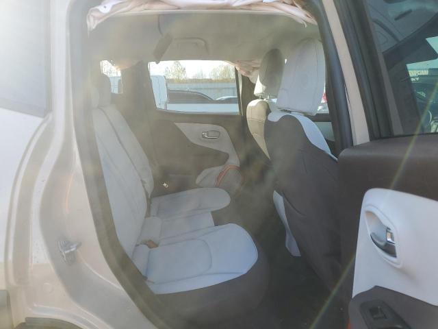 Photo 11 from auction – 2015 JEEP RENEGADE L with VIN ZACCJBBT0FPB73662