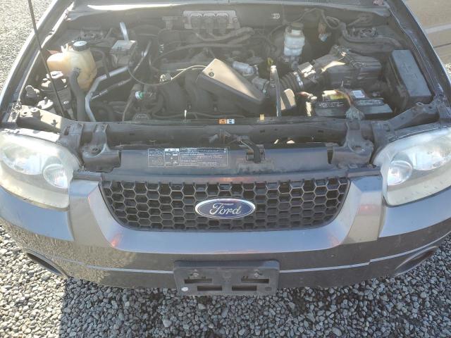 Photo 12 from auction – 2005 FORD ESCAPE LIM with VIN 1FMCU94155KC71569