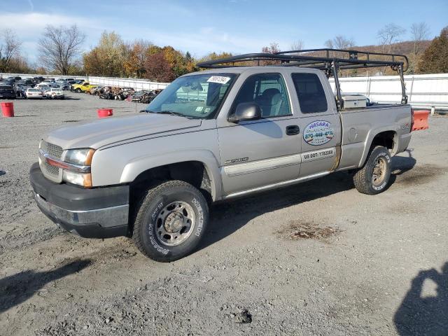 CHEVROLET SILVERADO 2004 with VIN 1GCHK29U24E125511 - Photo from auction