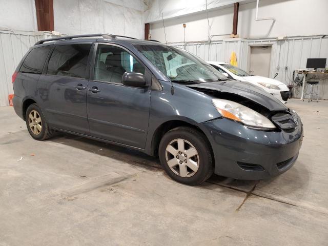 Photo 4 from auction – 2010 TOYOTA SIENNA CE with VIN 5TDKK4CC1AS322631