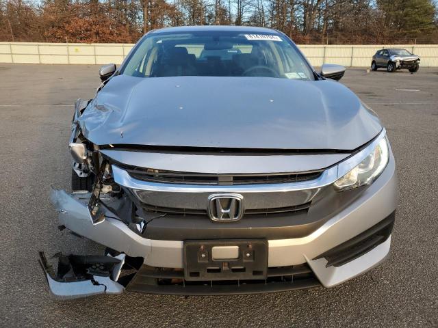 Photo 5 from auction – 2018 HONDA CIVIC LX with VIN 2HGFC2F55JH563219