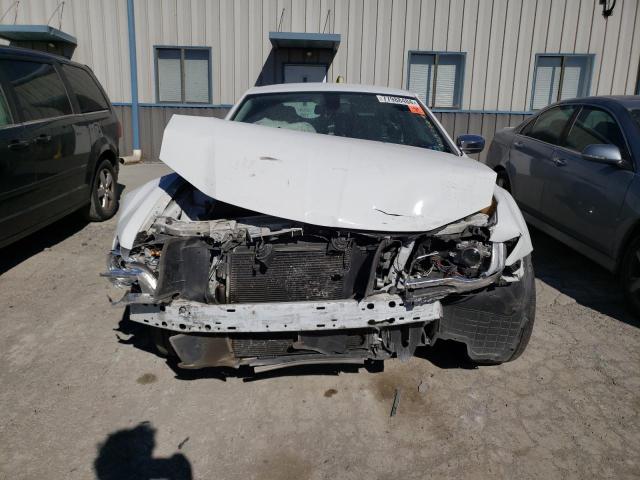 Photo 5 from auction – 2019 CHRYSLER 300 LIMITE with VIN 2C3CCAEGXKH536327