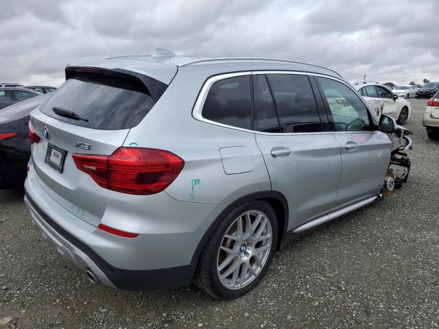 Photo 3 from auction – 2018 BMW X3 XDRIVE3 with VIN 5UXTR9C50JLD57467