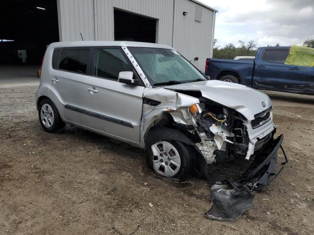 Photo 4 from auction – 2013 KIA SOUL with VIN KNDJT2A5XD7490378