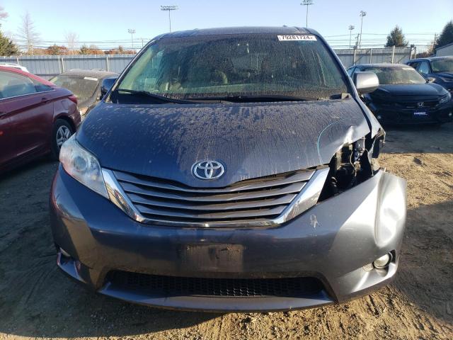 Photo 5 from auction – 2017 TOYOTA SIENNA XLE with VIN 5TDYZ3DC5HS854487