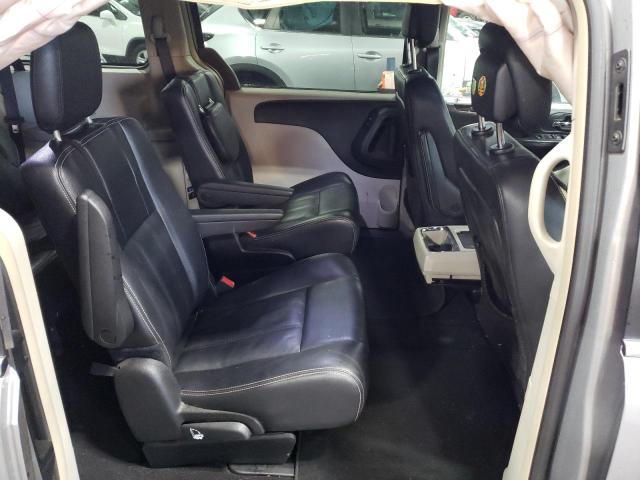 Photo 11 from auction – 2014 CHRYSLER TOWN & COU with VIN 2C4RC1BG7ER306995