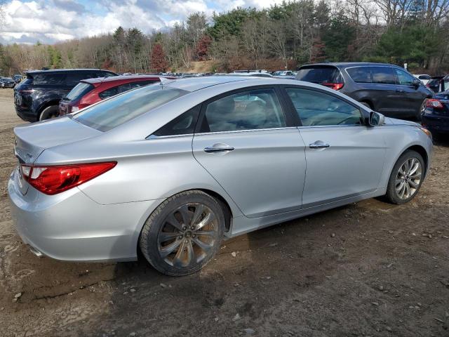 Photo 3 from auction – 2012 HYUNDAI SONATA SE with VIN 5NPEC4AB5CH354818