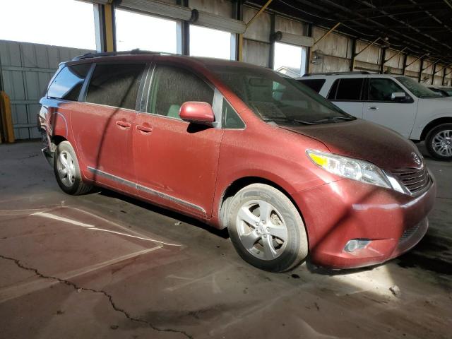 Photo 4 from auction – 2017 TOYOTA SIENNA LE with VIN 5TDKZ3DC5HS785175