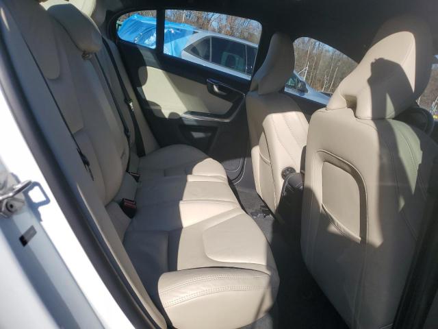 Photo 10 from auction – 2015 VOLVO S60 PLATIN with VIN YV149MFDXF1317855