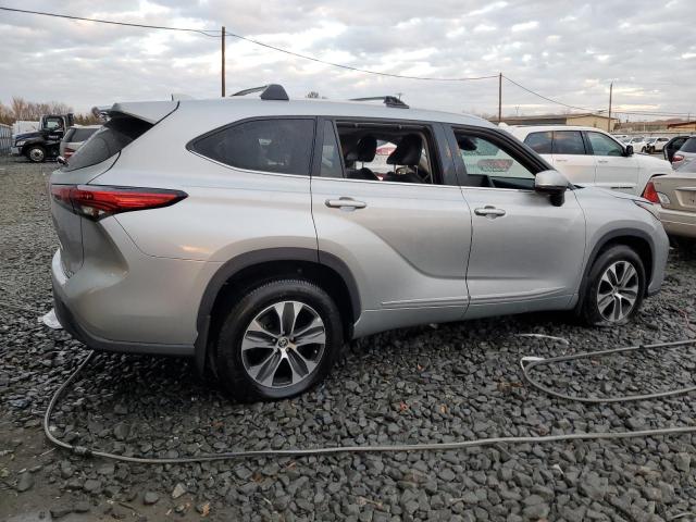 Photo 3 from auction – 2022 TOYOTA HIGHLANDER with VIN 5TDGZRBH2NS575412